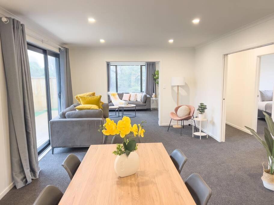 Rotorua Sunshine Brand New 4 Bedroom House Kültér fotó